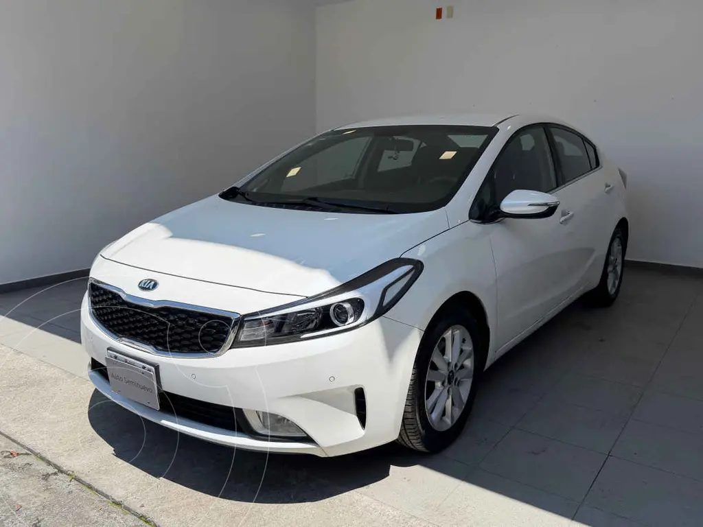 Kia Forte Sedán EX Aut 2017