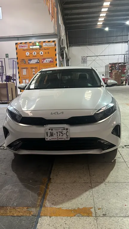 Kia Forte Sedán EX Aut 2023