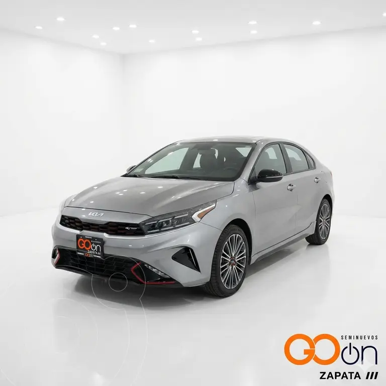 Kia forte-sedan gt line aut (2022)