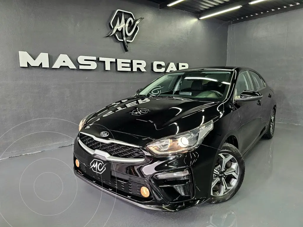 Kia Forte Sedán LX Aut 2021