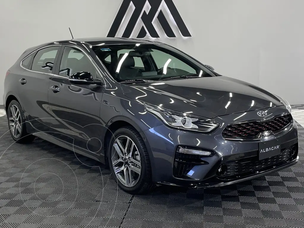 Kia forte-sedan gt line aut (2020)