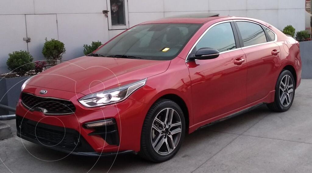 foto Kia Forte Sedán 1.6L GT Aut usado (2021) color Rojo precio $438,000