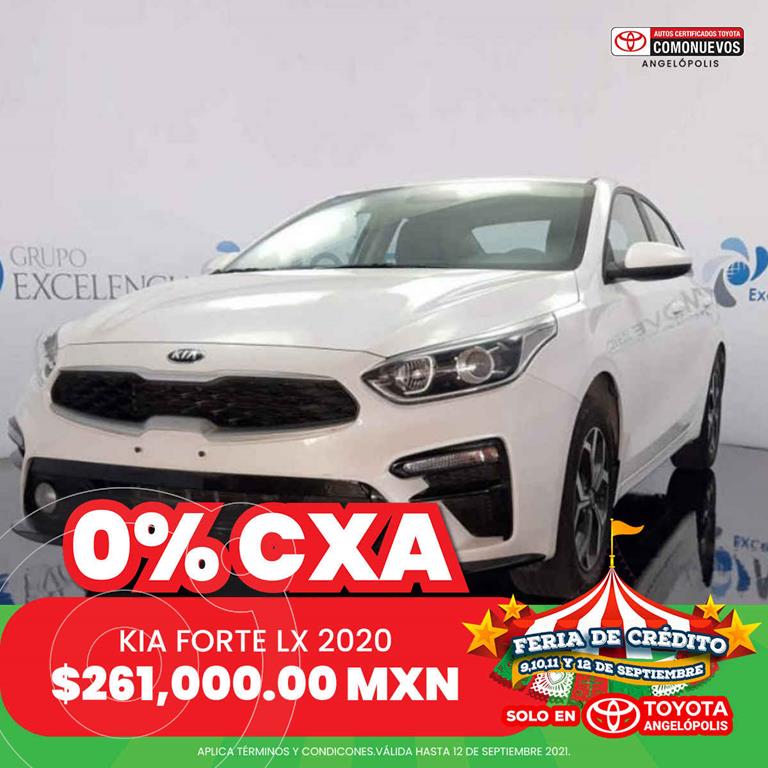 foto Kia Forte Sedán LX Aut usado (2020) color Blanco precio $261,000