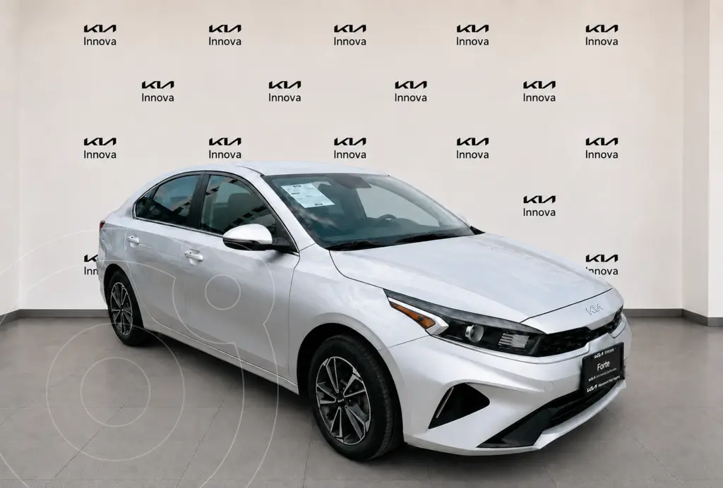 Kia Forte Sedán 2.0L EX Aut 2023