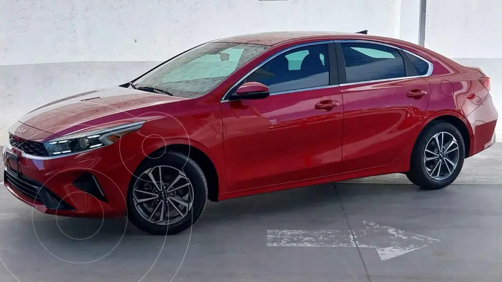 foto Kia Forte Sedán 2.0L EX Aut usado (2022) color Rojo precio $319,000