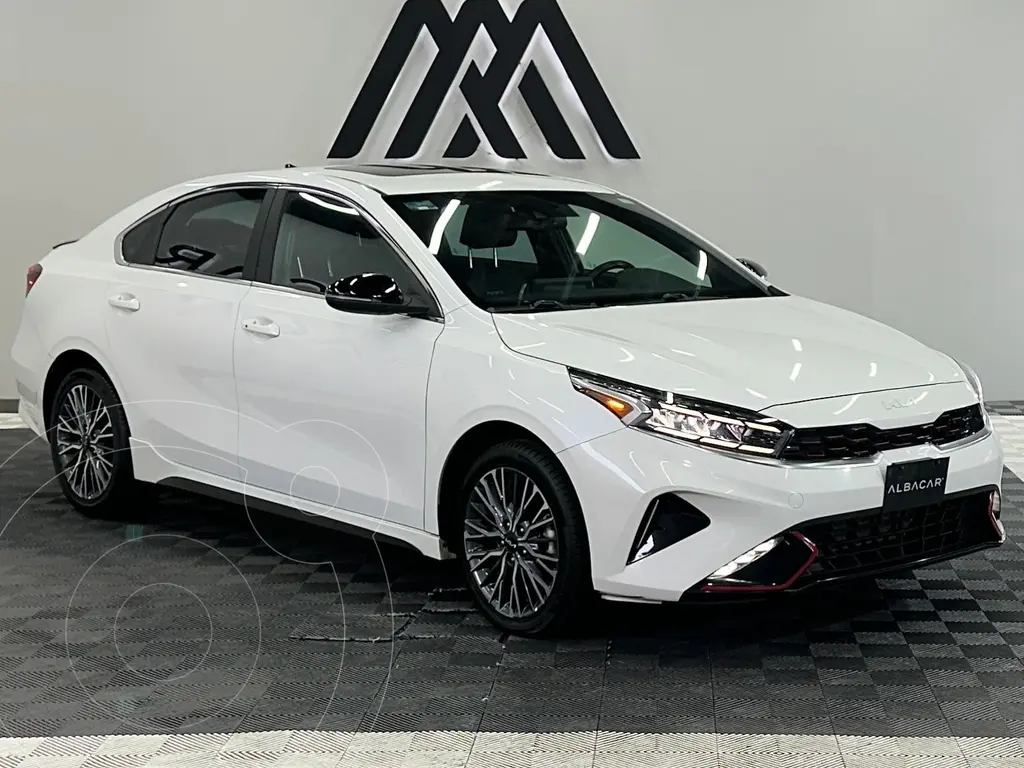 Kia Forte Sedán 2.0L GT Line Aut 2024