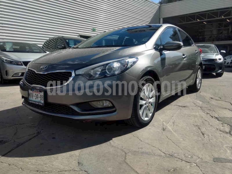 foto Kia Forte EX Aut usado (2016) color Gris precio $199,000