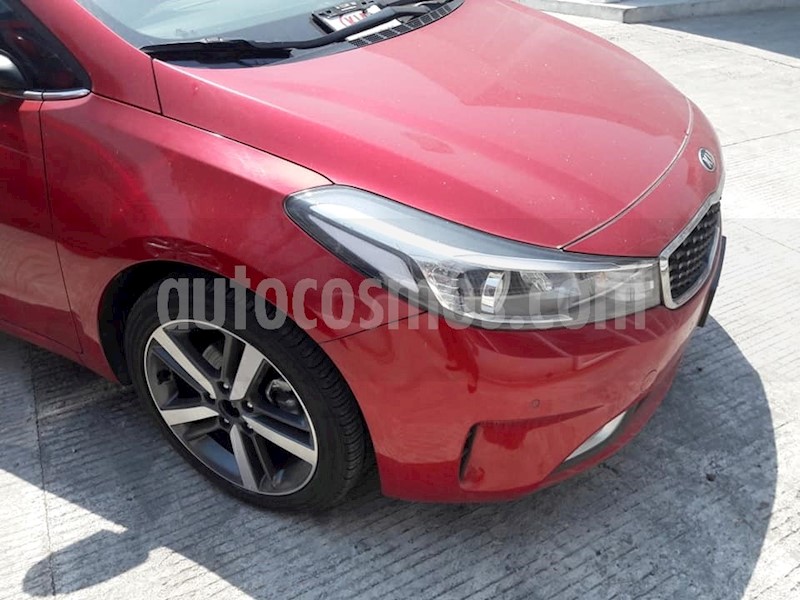 foto Kia Forte HB SX Aut usado