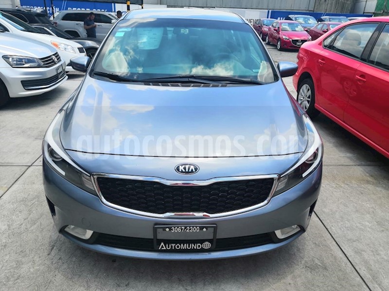 foto Kia Forte LX Aut usado