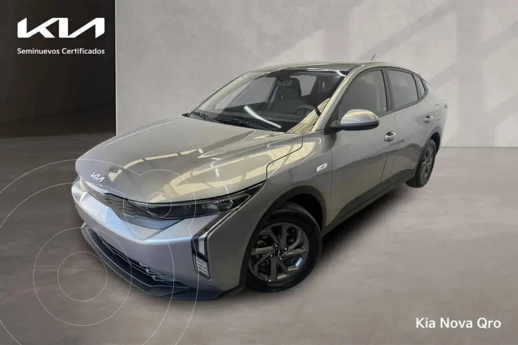 foto Kia K3 LX Aut usado (2024) color Gris precio $310,000