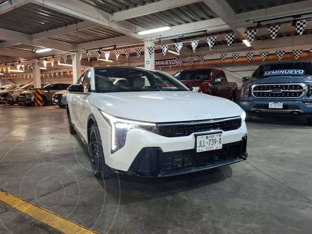 Kia K4 Sedán GT Line Aut 2026