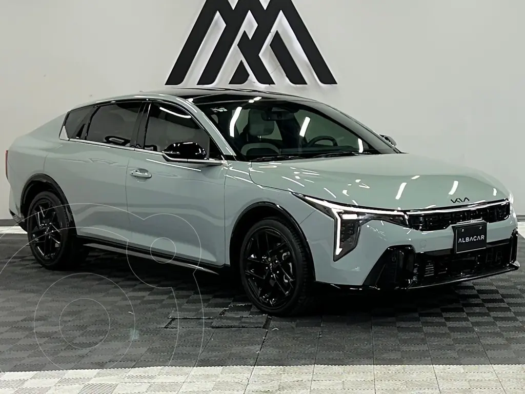 Kia K4 Sedán GT Line Turbo Aut 2026