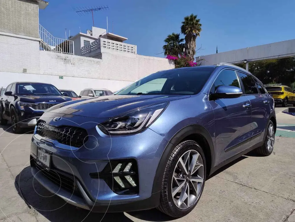 foto Kia Niro 1.6L GDI EX usado (2020) color Azul precio $370,000