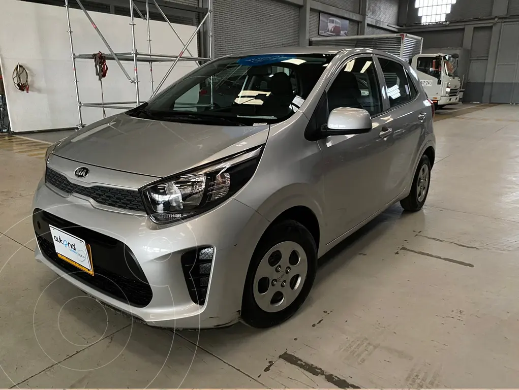 Color Plata Auto KIA Picanto 1.0L Emotion usado (2022) color Plata precio $43.900.000