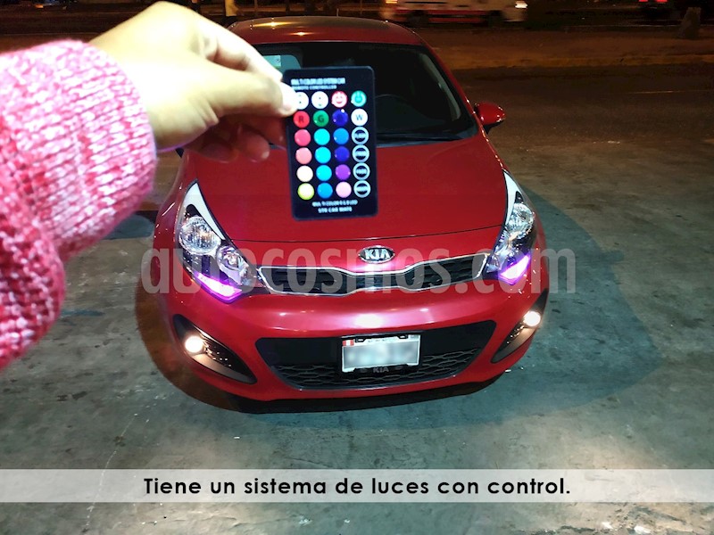 foto KIA Rio Hatchback 1.4L EX Full Luxe Aut usado