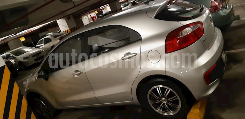 foto KIA Rio Hatchback 1.4L LX Full usado