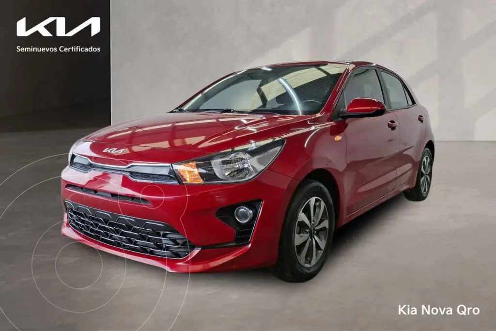 Kia Rio Hatchback LX Aut usado (2023) color Rojo precio $303,000