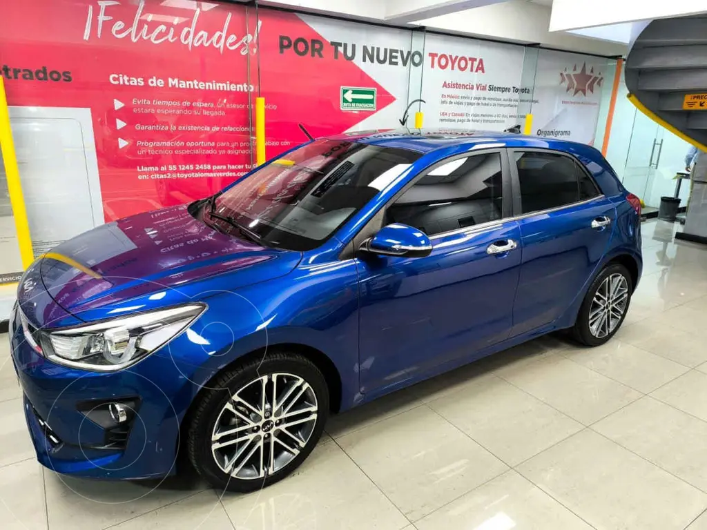 foto Kia Rio Hatchback EX Pack Aut usado (2023) color Azul precio $315,000