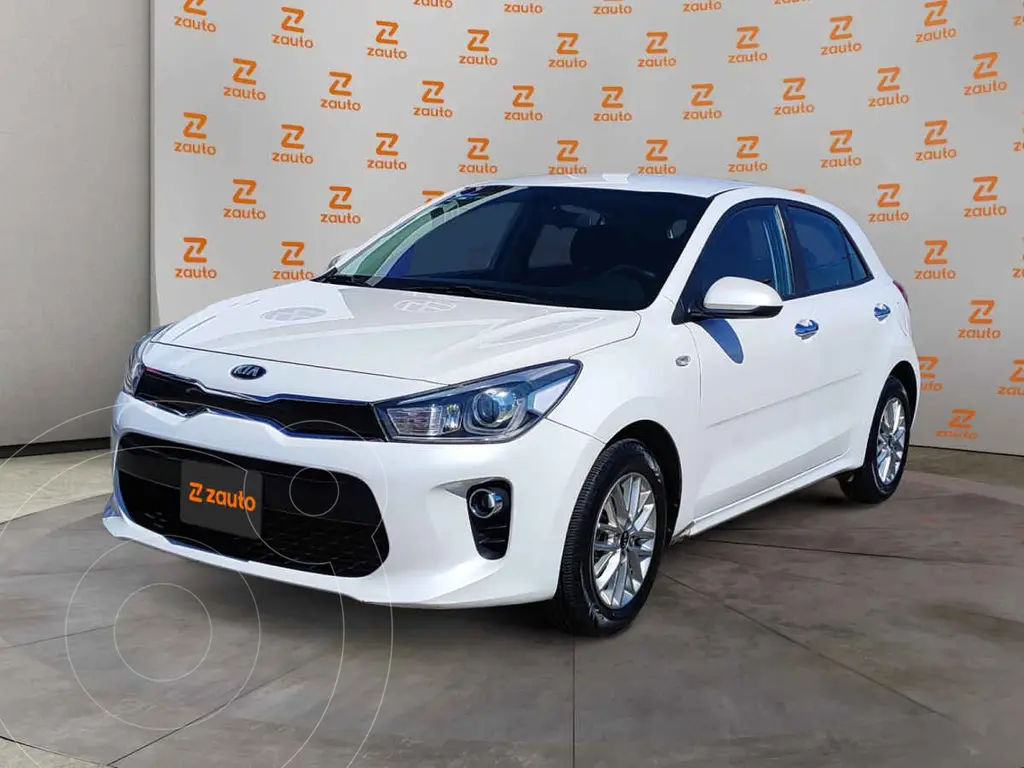 foto Kia Rio Hatchback EX Aut financiado en mensualidades enganche $61,558 mensualidades desde $4,709
