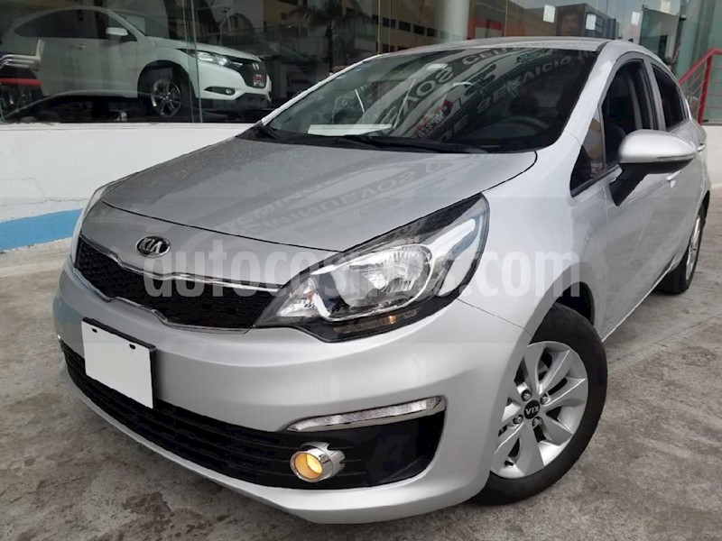 foto Kia Rio Sedan EX usado