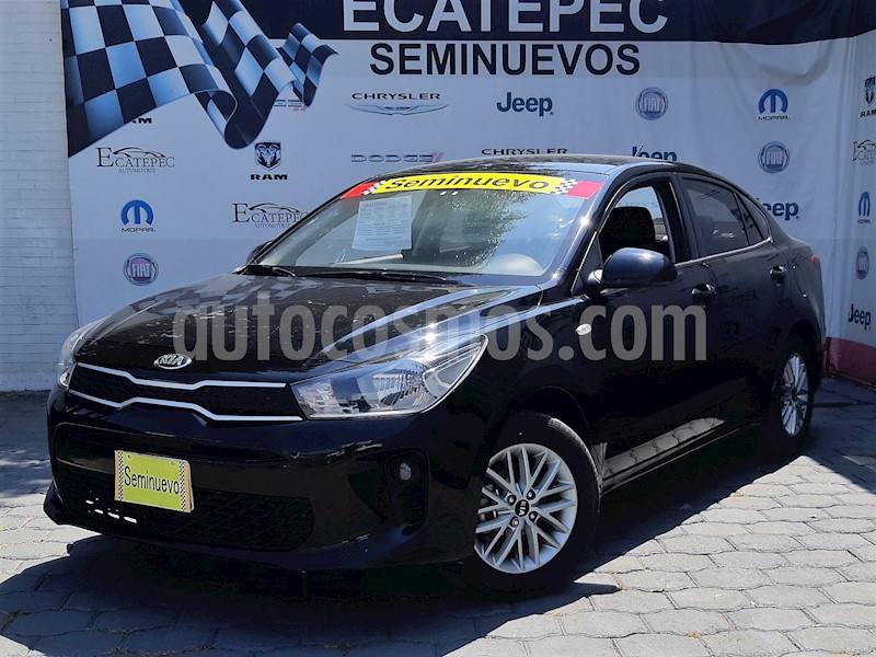 foto Kia Rio Sedan LX usado