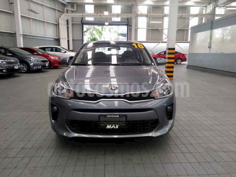 foto Kia Rio Sedan LX usado