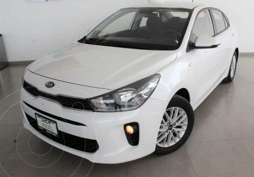 Kia Rio Sedan LX Aut usado