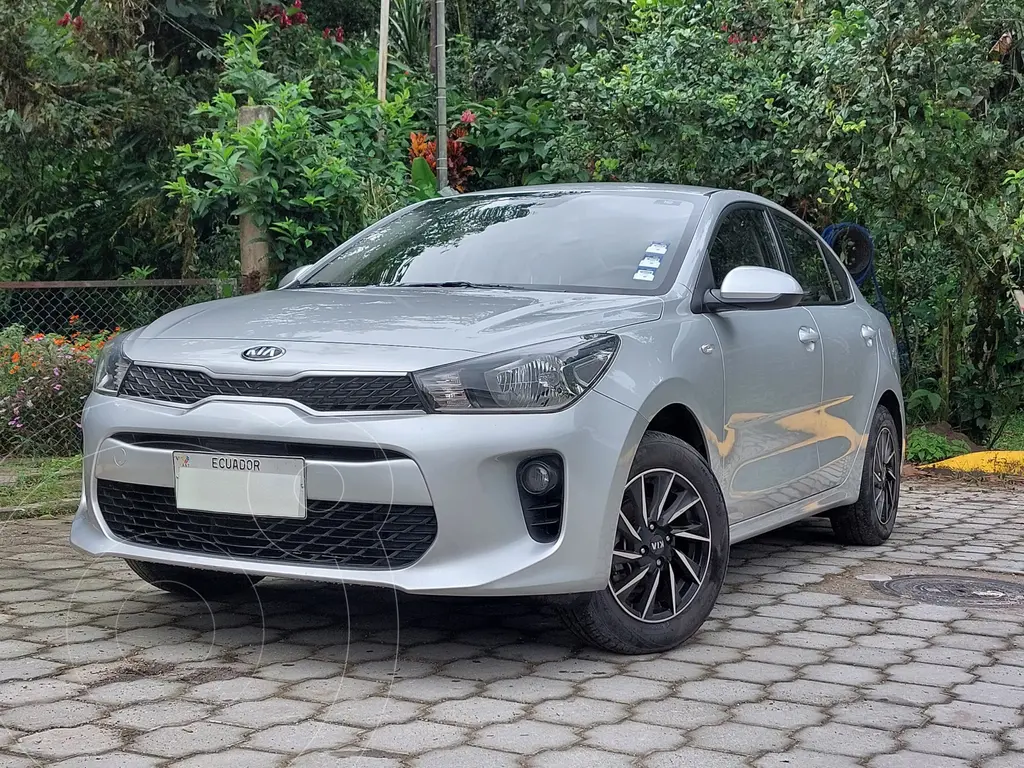 Kia Rio 1.4L usado (2020) color Plata Metalizado precio u$s14.000