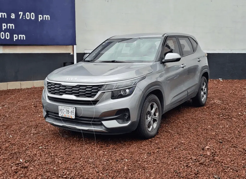 foto Kia Seltos 2020 usado (2020) color KIAS WHITE PEARL precio $267,000