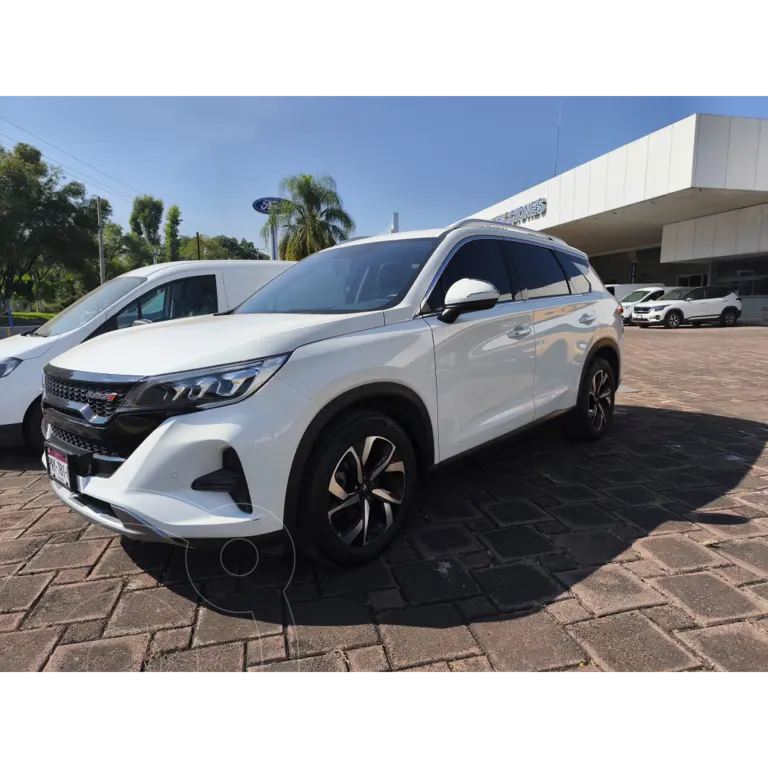 foto Kia Seltos 1.4L GT LINE usado (2023) color Blanco precio $365,000