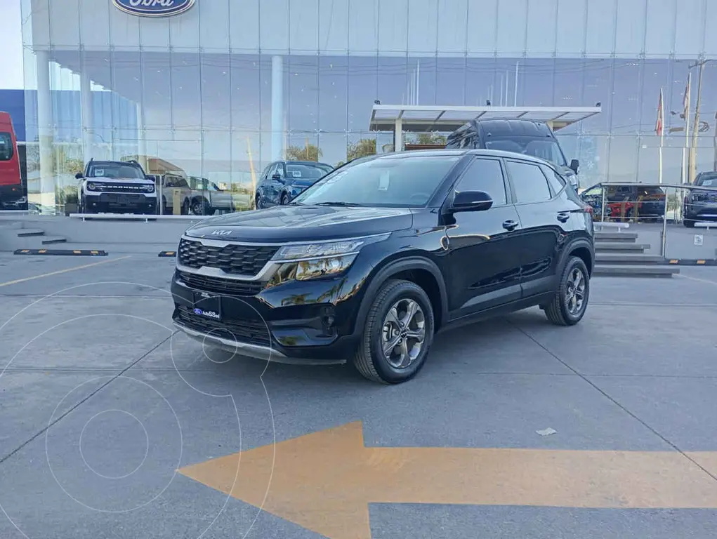 foto Kia Seltos EX Aut financiado en mensualidades enganche $76,780 mensualidades desde $7,571