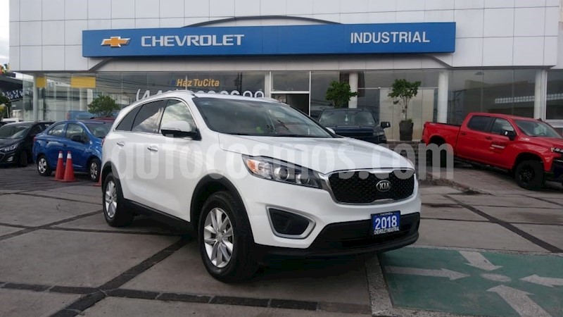 foto Kia Sorento 2.4L LX 5 Pas usado