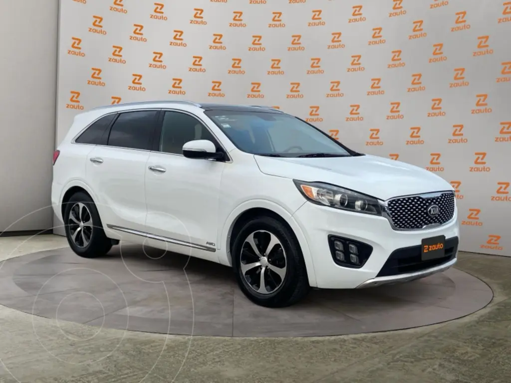 foto Kia Sorento 3.3L SXL AWD usado (2017) color Blanco precio $450,000