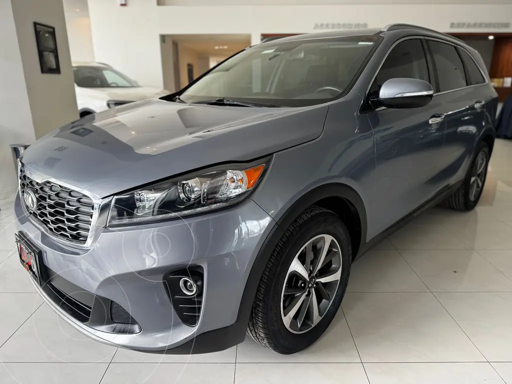 foto Kia Sorento 2.4L EX Pack usado (2020) color Gris precio $359,000
