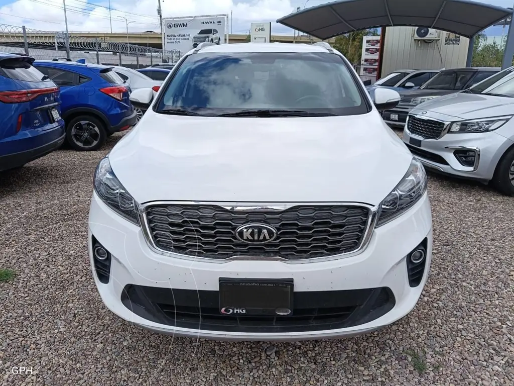 foto Kia Sorento 2.4L EX Pack usado (2020) color Blanco precio $390,000