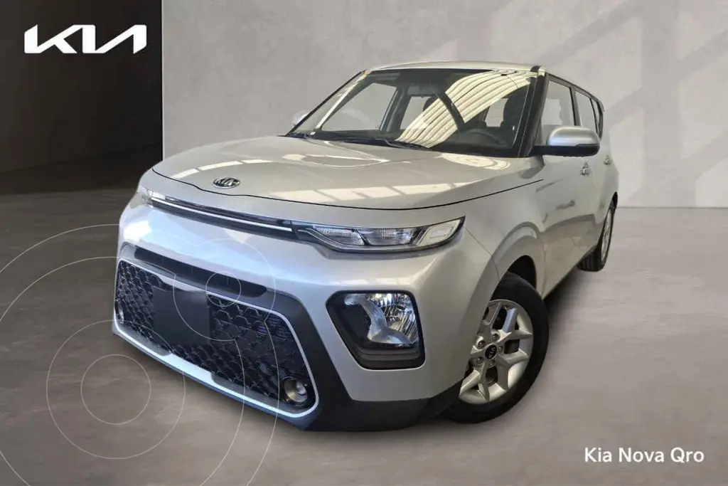 foto Kia Soul LX Aut usado (2020) color Gris precio $240,000