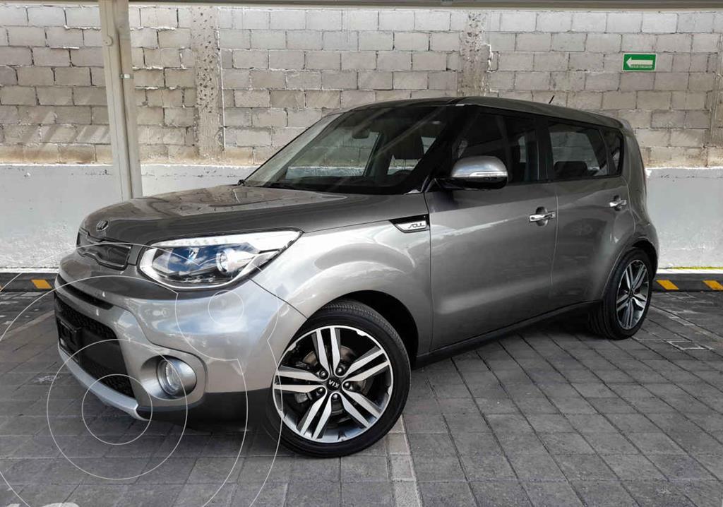 foto Kia Soul EX Pack Aut Fifa Edition usado (2018) color Plata precio $305,000