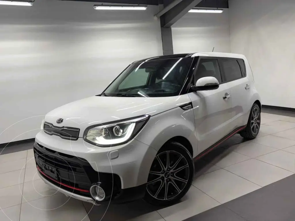 foto Kia Soul SX Aut usado (2018) color Blanco precio $280,000