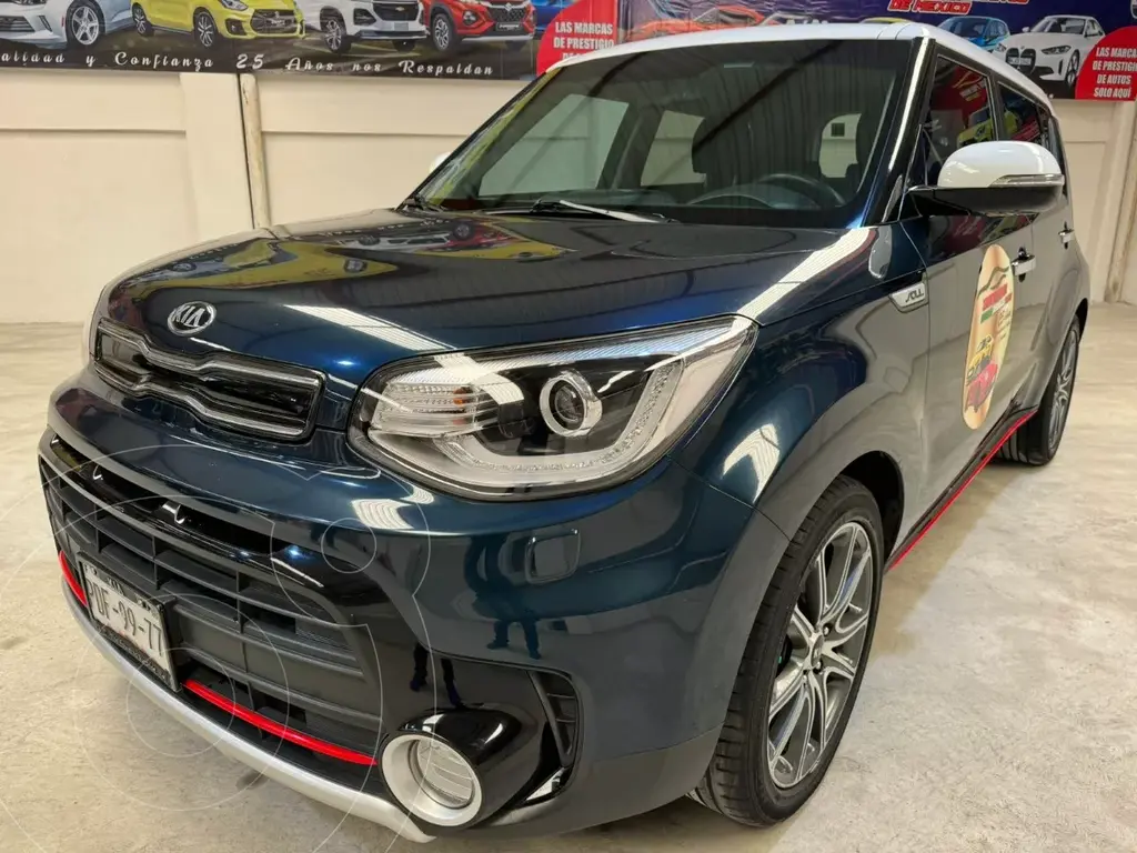 foto Kia Soul SX Aut usado (2017) color Azul Profundo precio $259,900
