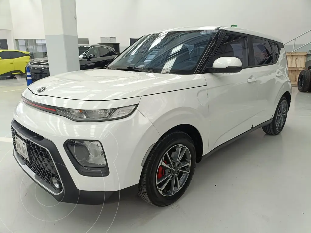 Kia soul lx (2020)
