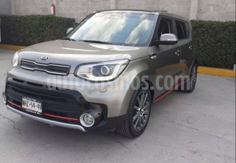foto Kia Soul SX Aut usado (2019) color Gris precio $339,900