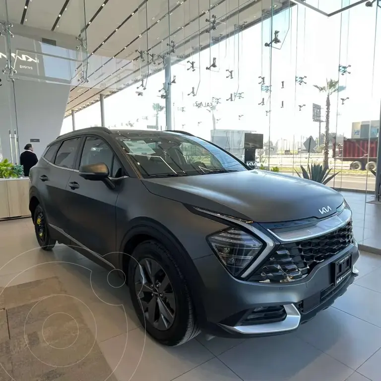 foto Kia Sportage Híbrida SXL usado (2025) color Shadow Matt Gray precio $846,900