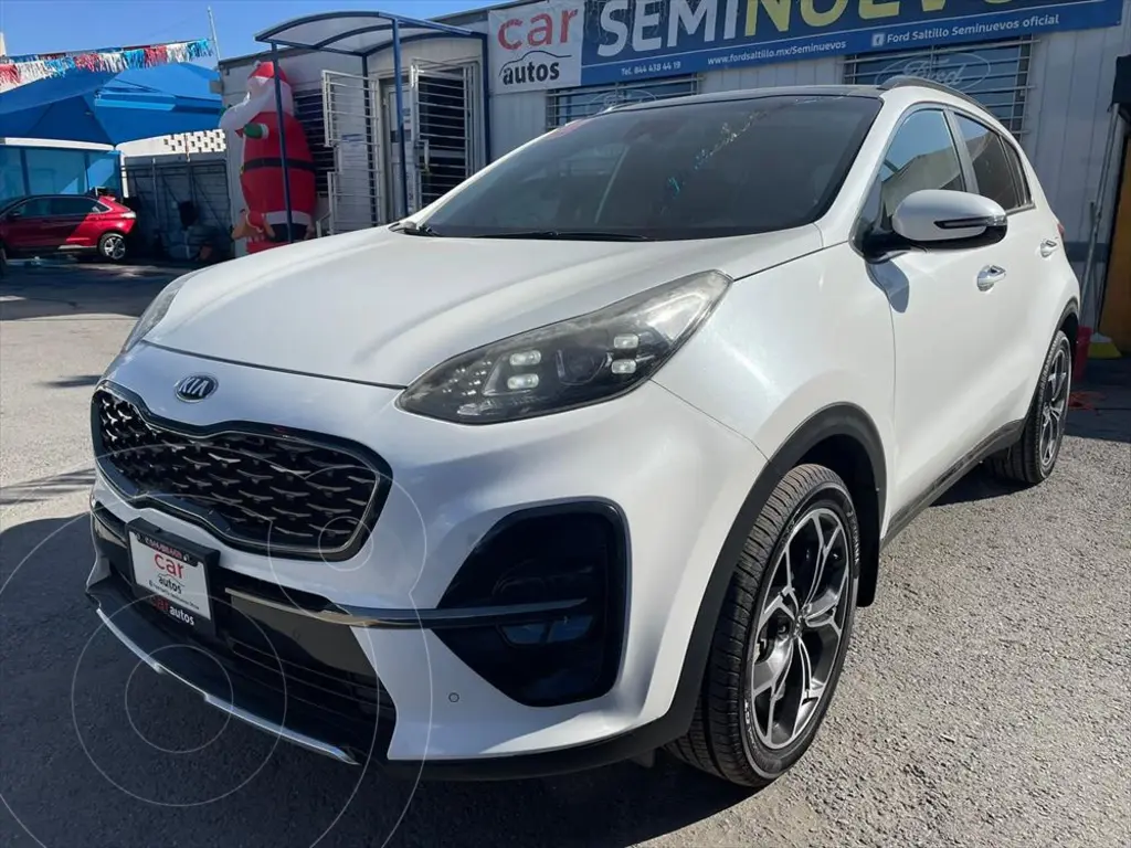 foto Kia Sportage SXL 2.4L usado (2019) color Blanco precio $358,000