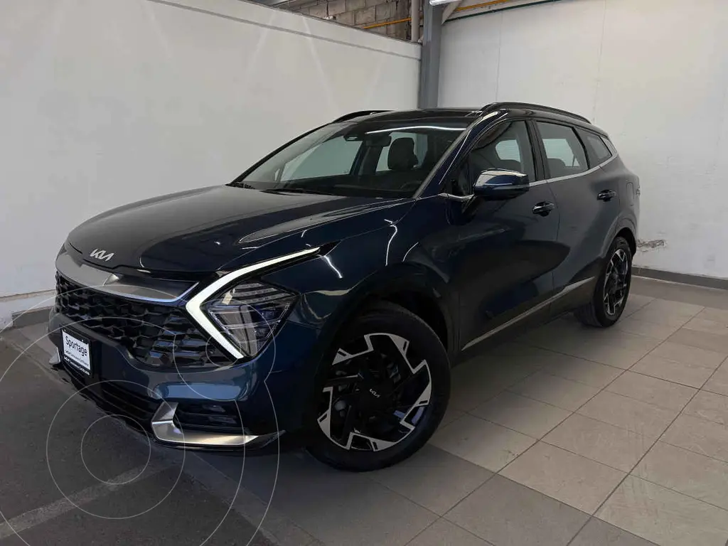 foto Kia Sportage SXL usado (2023) color Azul precio $549,000