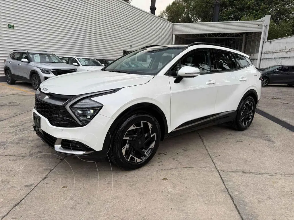 foto Kia Sportage SXL usado (2024) color Blanco precio $700,000