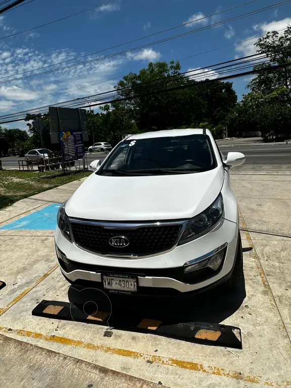 Kia Sportage 2.0L LX usado (2016) color Blanco Perla precio $165,000