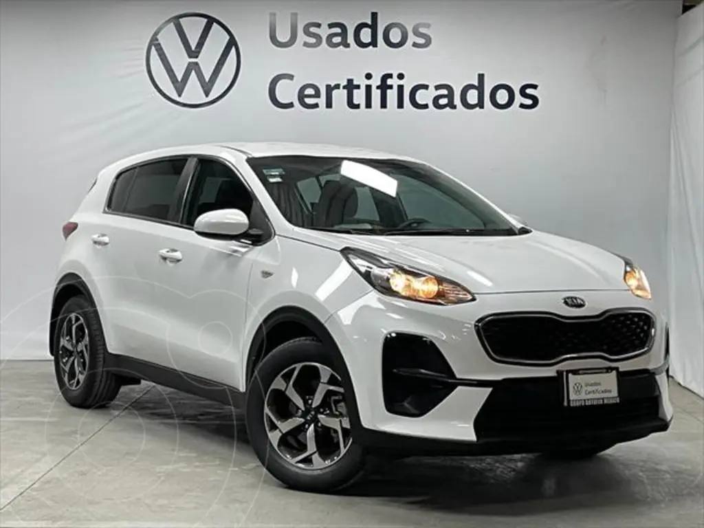 Kia Sportage LX 2.0L usado (2019) color Blanco precio $369,000