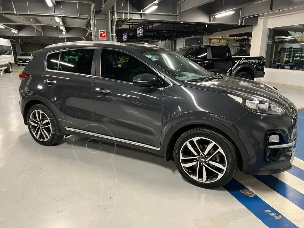 foto Kia Sportage EX usado (2020) color Gris Oscuro precio $349,000