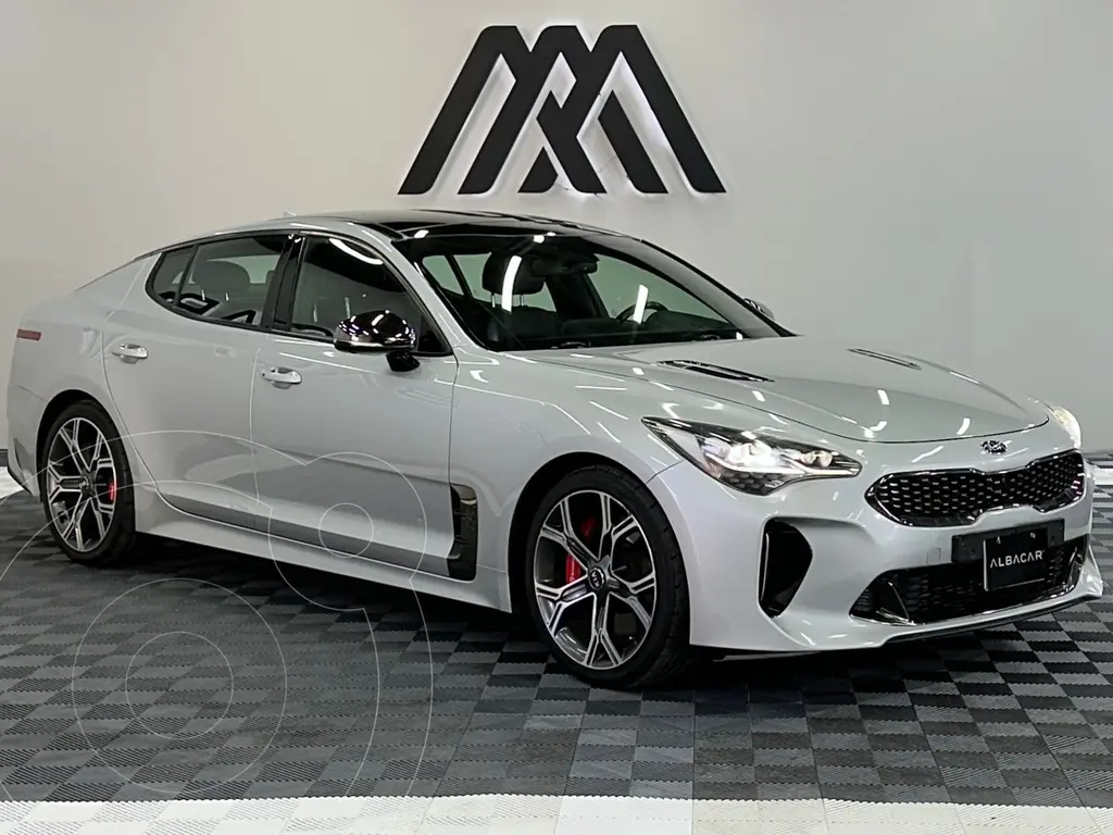 Kia stinger gt (2018)