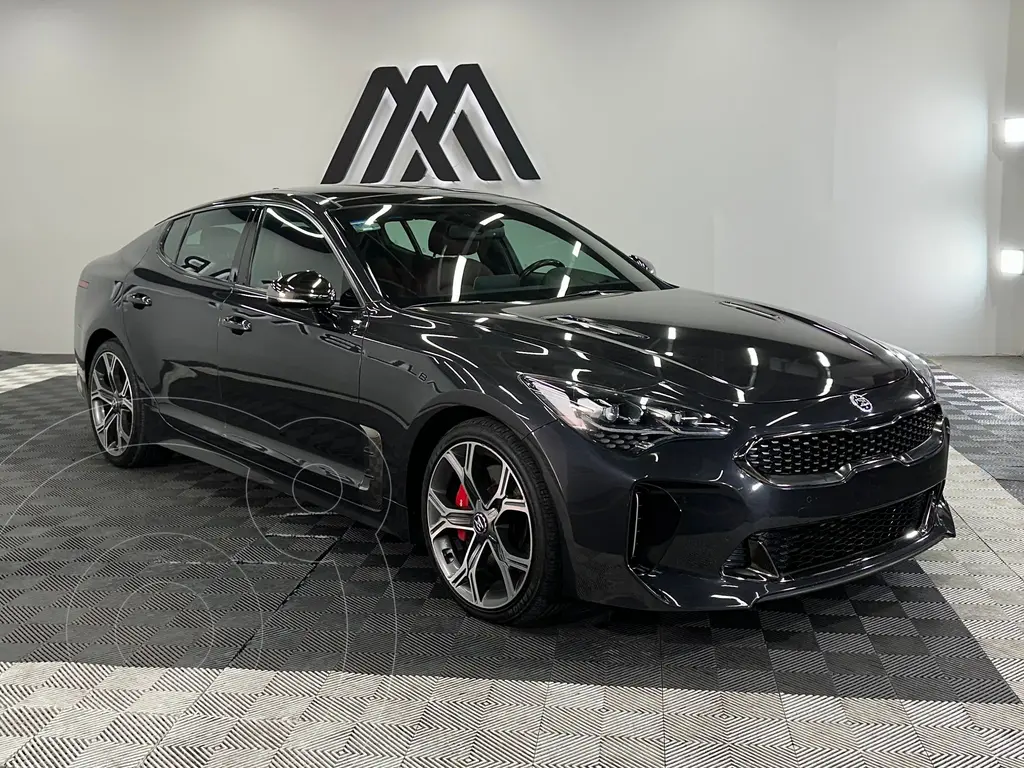 Kia stinger gt line (2019)